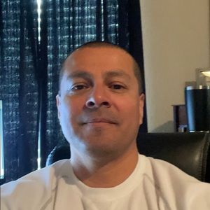 Meet your Posher, Carlos